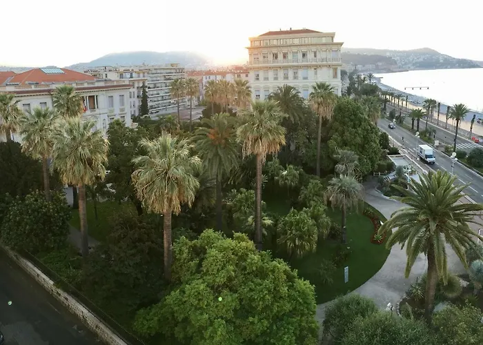 Le Petit Bourgeois De Nice